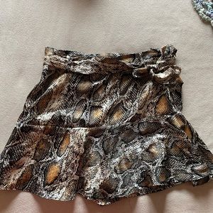 Snake print Zara skort